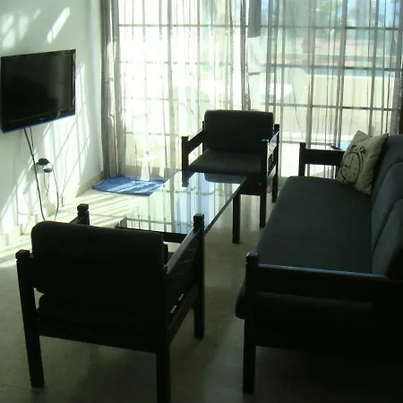 2 Bedroom Sea View 皮拉