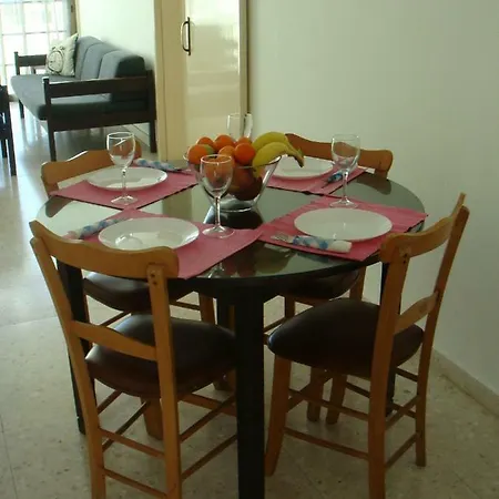 2 Bedroom Sea View 公寓 *